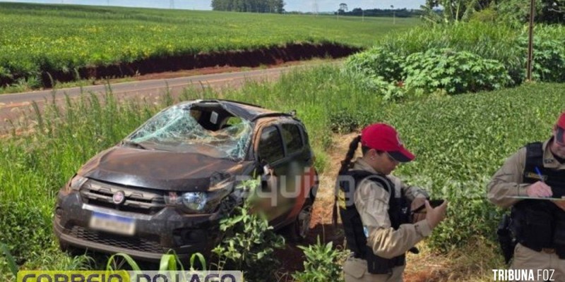 Carro capota e mulher fica ferida na Rodovia PR-491 em Marechal Cândido Rondon